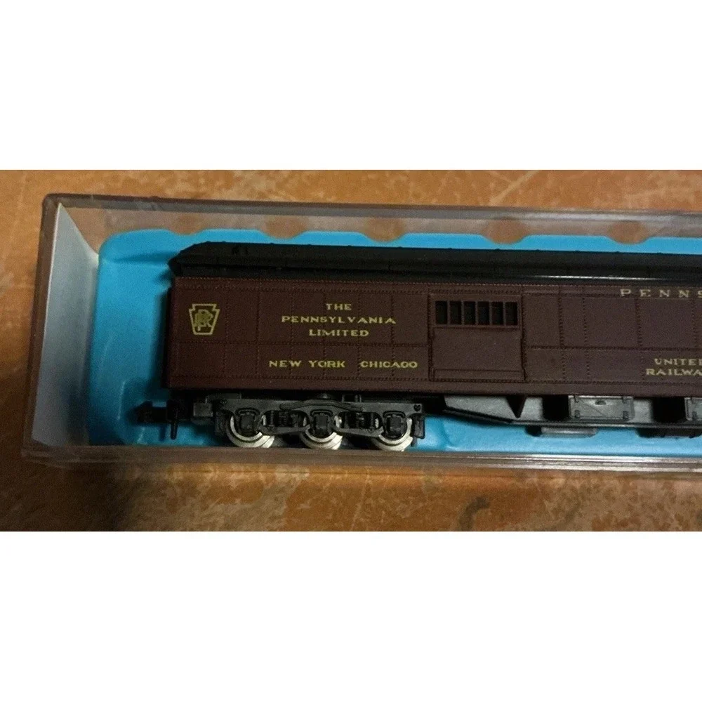 Atlas N Scale Pennsylvania United‎ States Mail Railway Post Office 85' Car